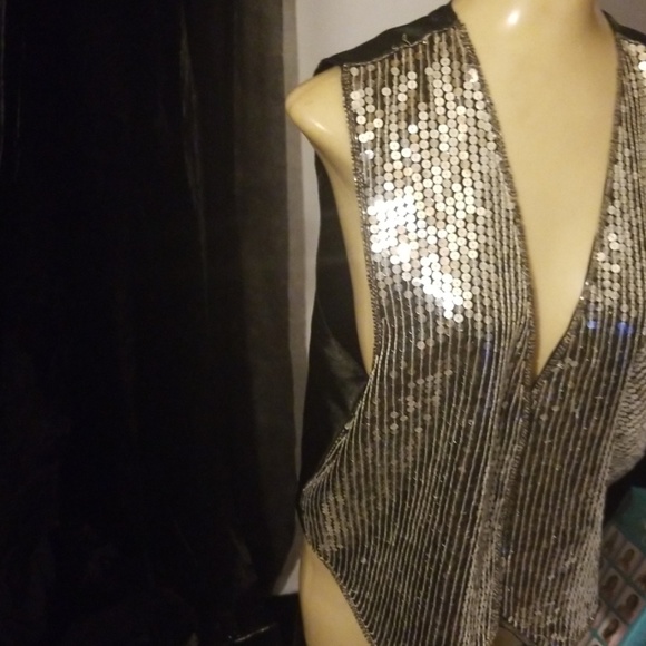 Sequined vest$$$ - Picture 2 of 5